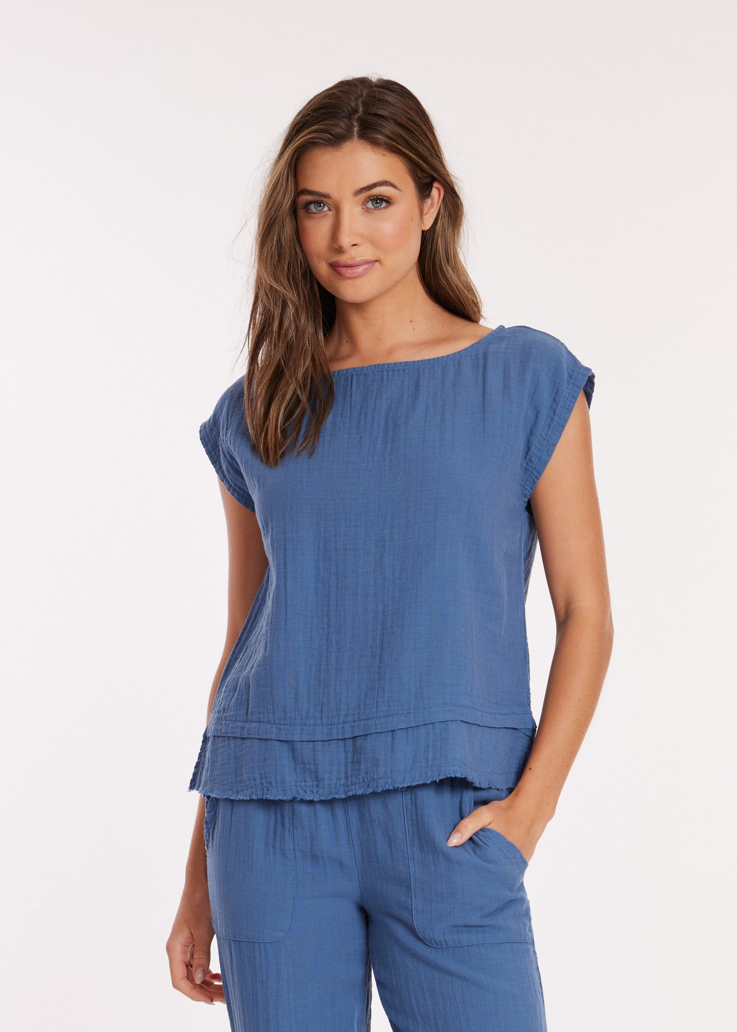 DOLMAN SLEEVE HIGH NECK WITH HEM INSET TOP
