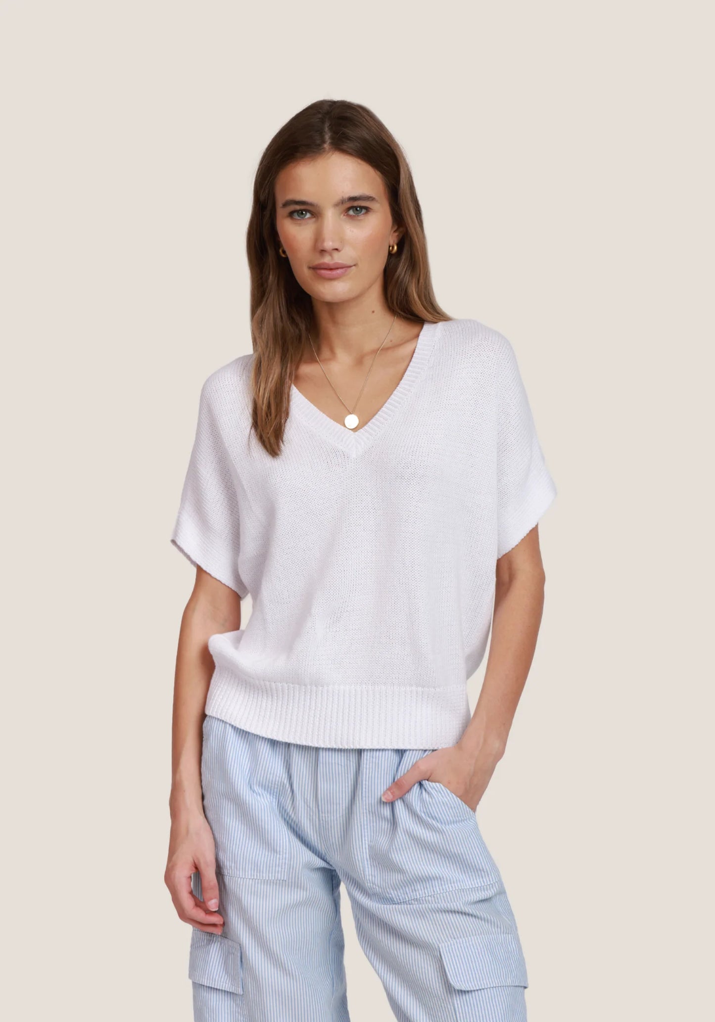 DEEP V-SWEATER