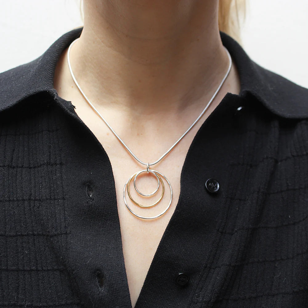 Airy Rings Necklace