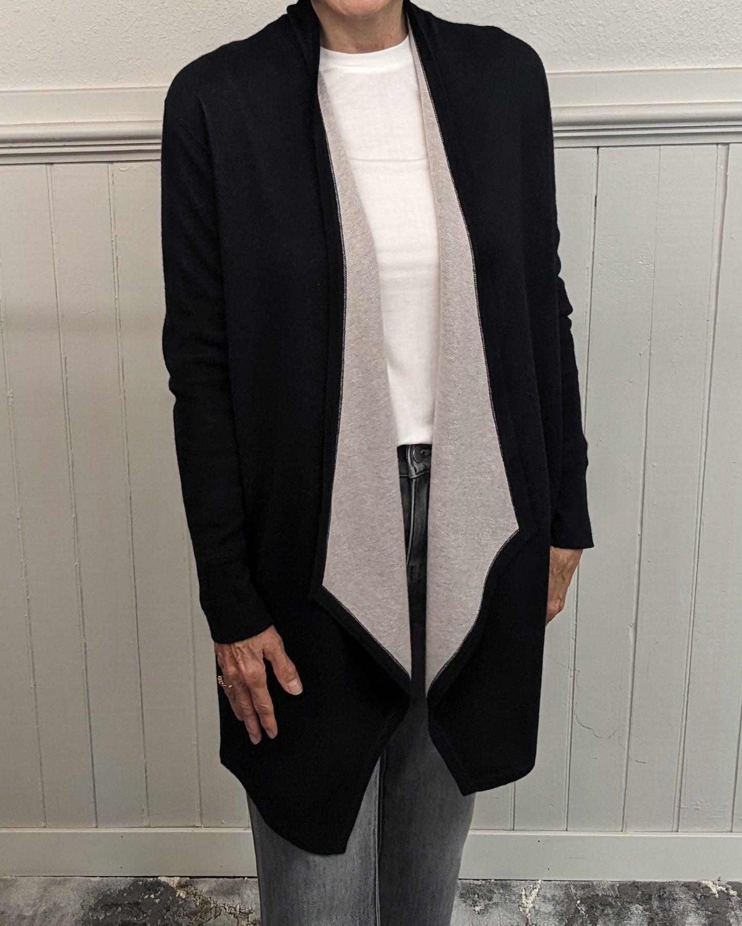 KINROSS REVERSIBLE DRAPE CARDIGAN