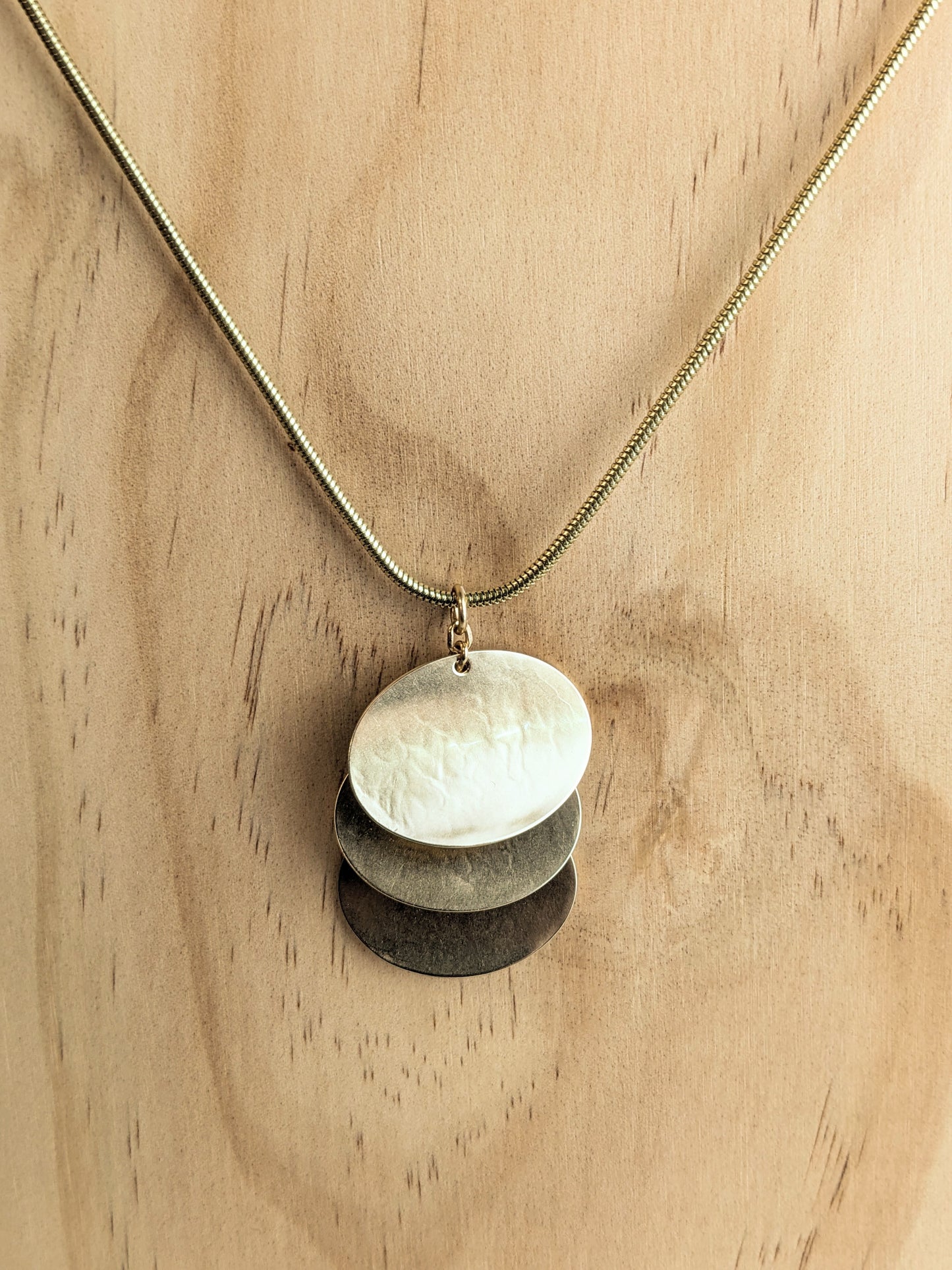 MARJORIE BAER STACKING GOLD OVALS NECKLACE
