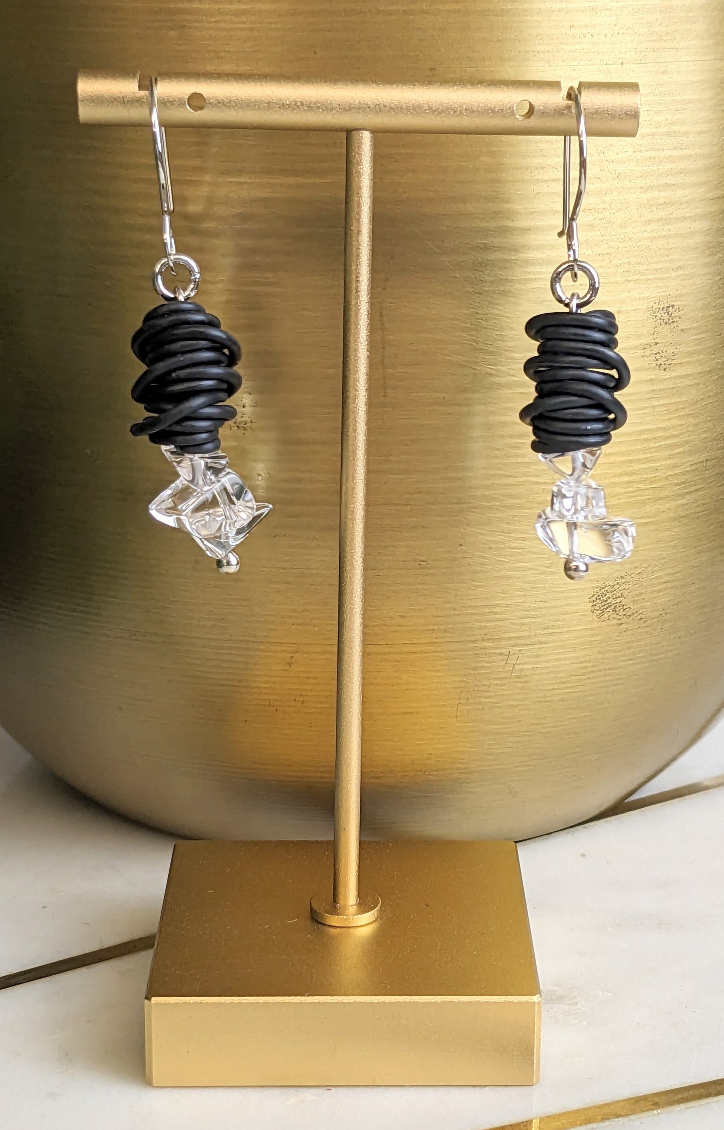 HOLLY EARRING