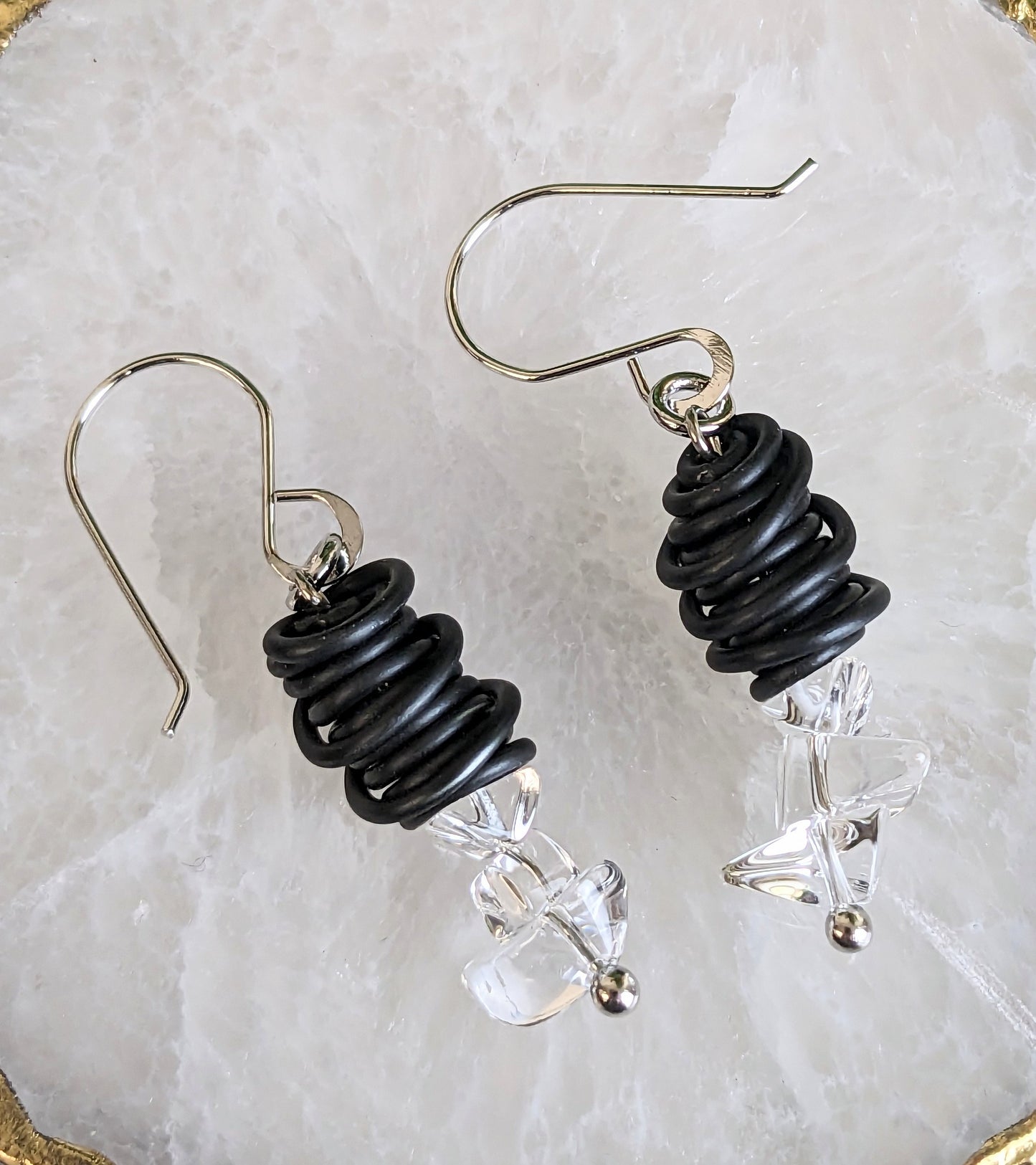 HOLLY EARRING