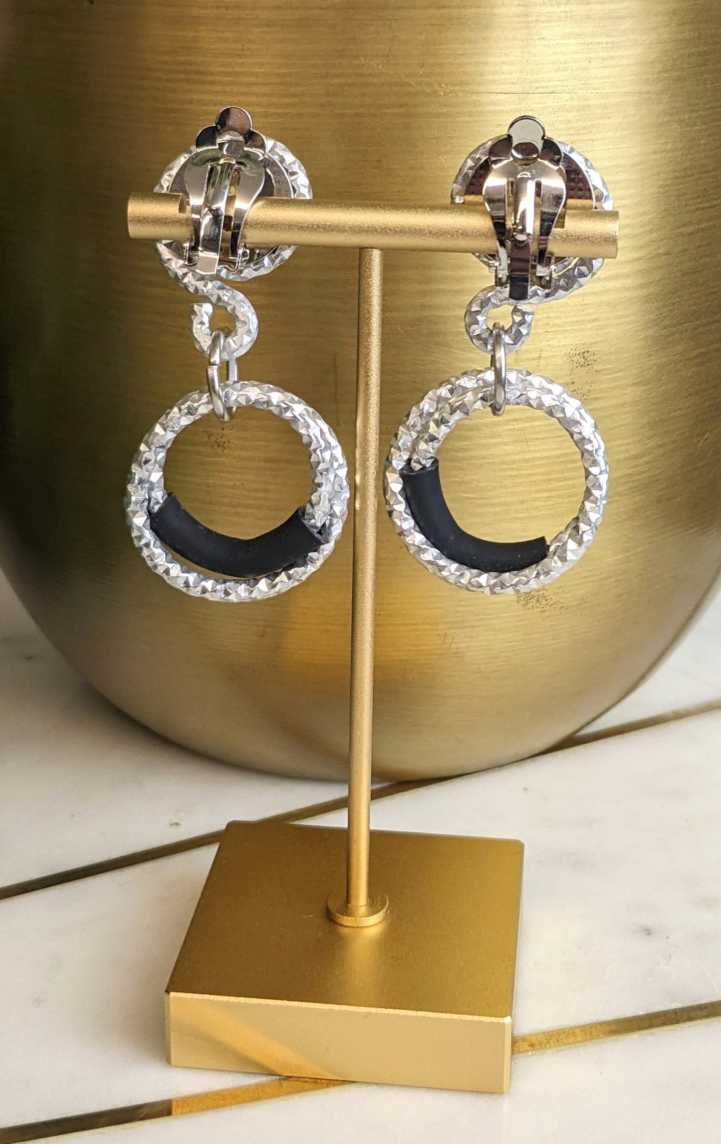 SILVER RINGS EARRING