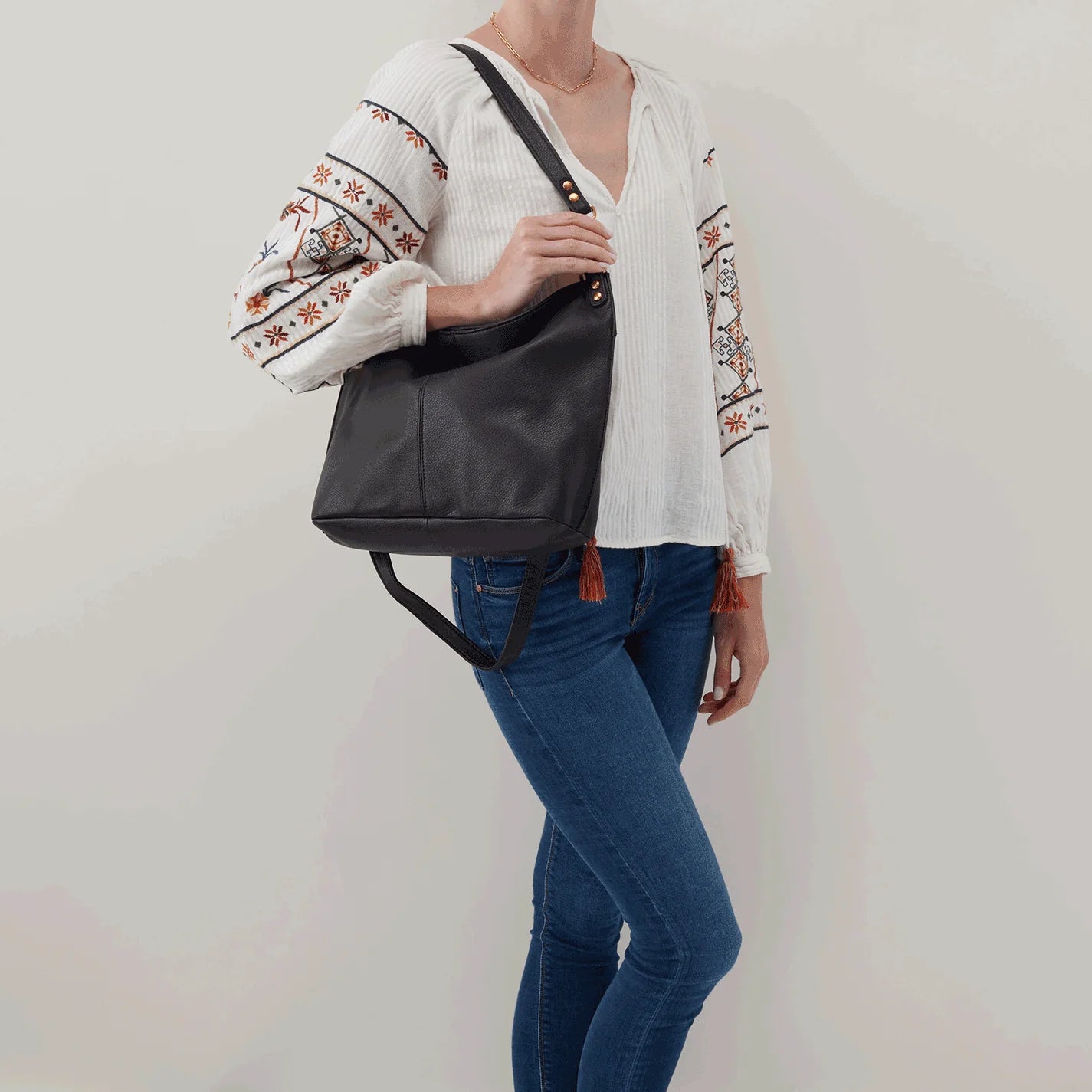 HOBO PEIR SHOULDER BAG