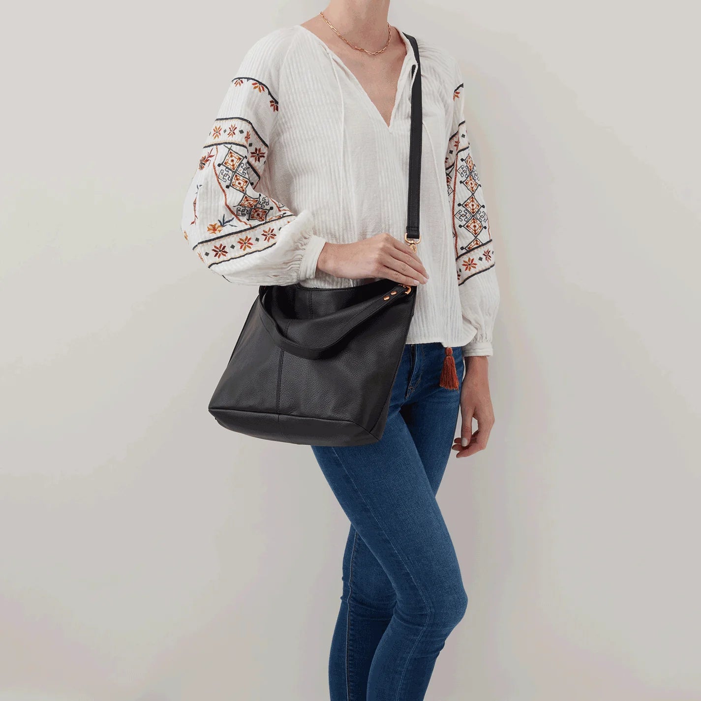 HOBO PEIR SHOULDER BAG