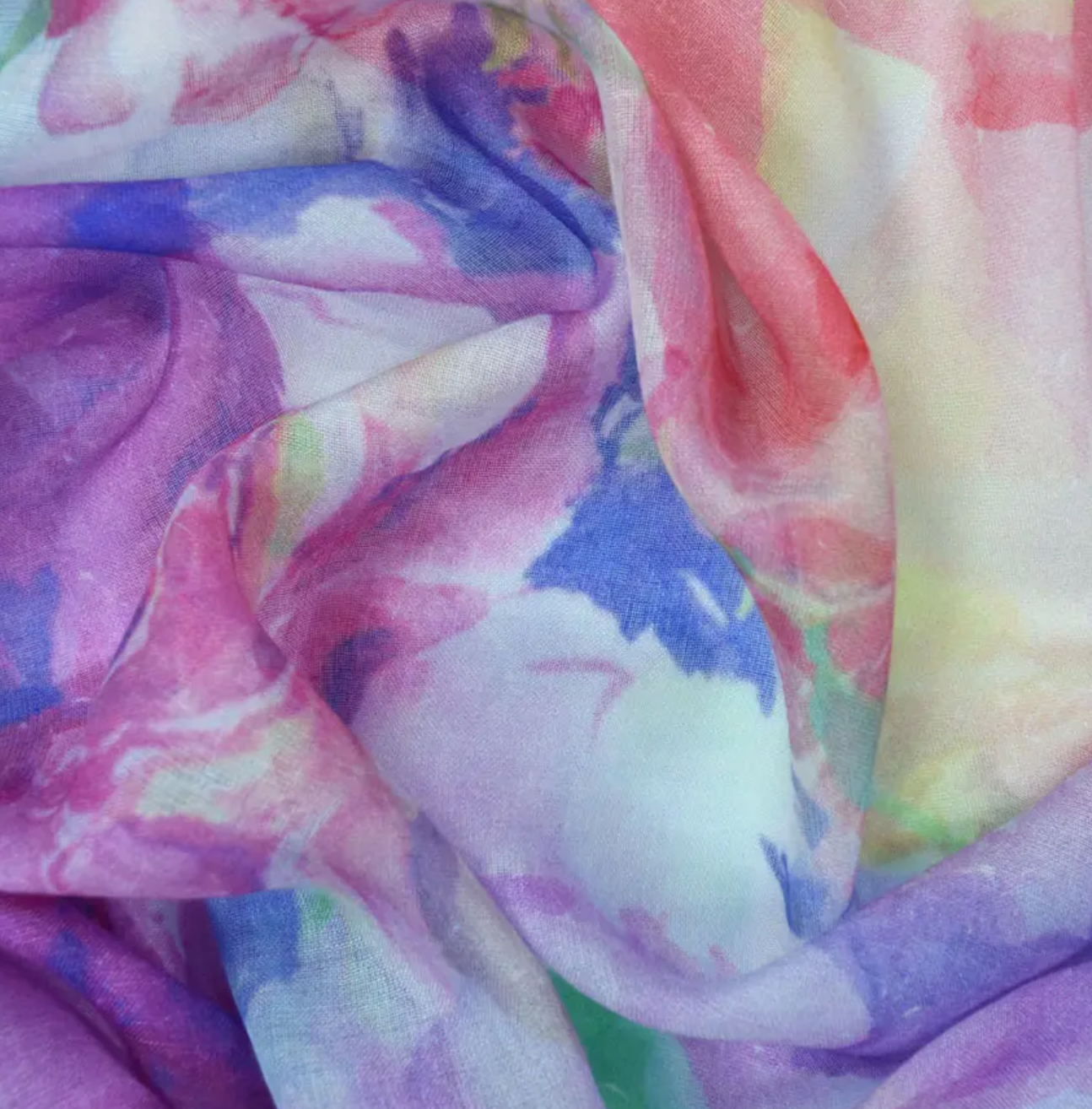 HEAVENLY FLORAL MODAL SCARF
