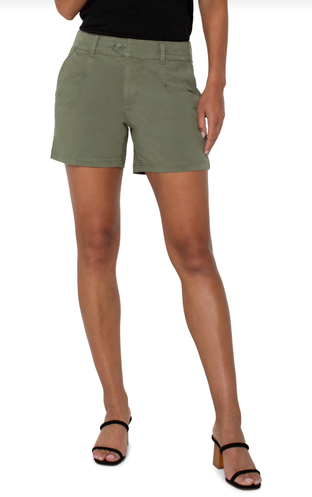 LIVERPOOL PLEATED TROUSER SHORT - 5" INSEAM