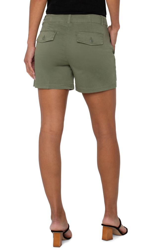 LIVERPOOL PLEATED TROUSER SHORT - 5" INSEAM