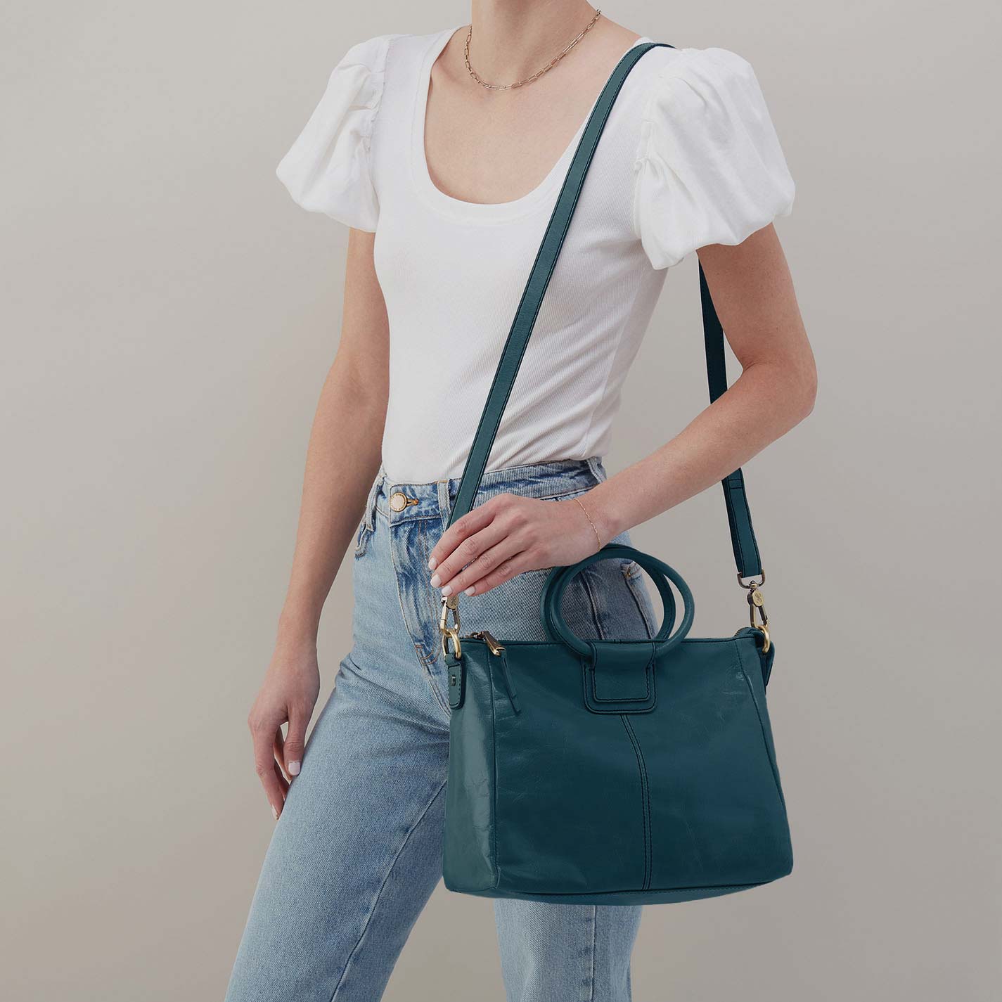 HOBO MEDIUM SATCHEL