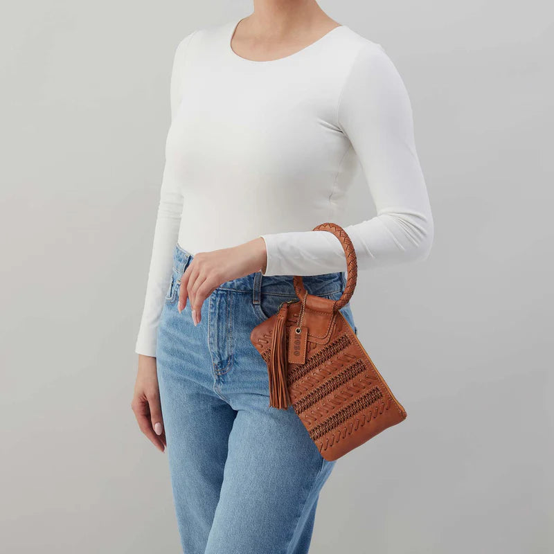 HOBO SABLE WRISTLET