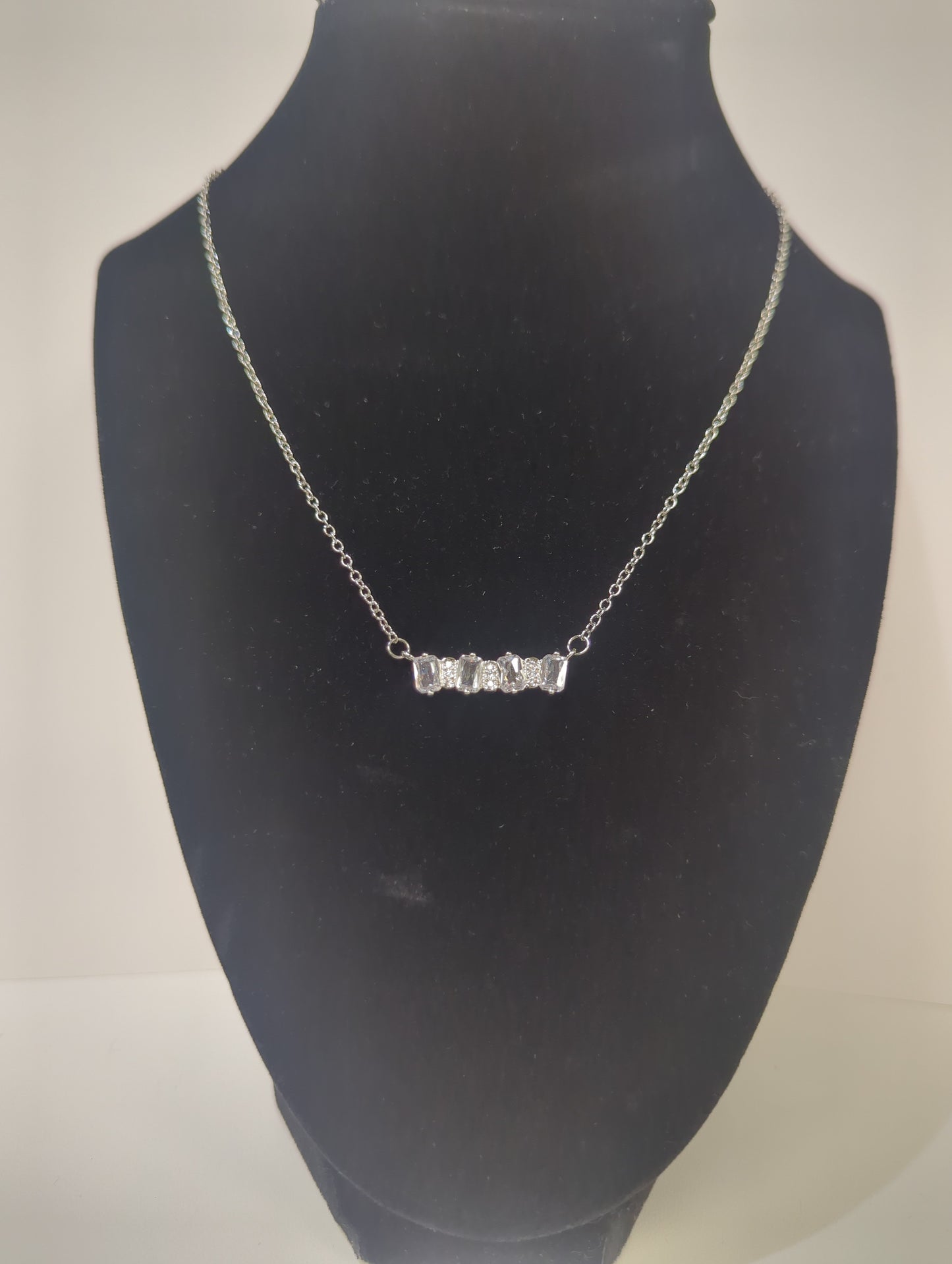 MEGHAN BROWNE CIO SILVER NECKLACE