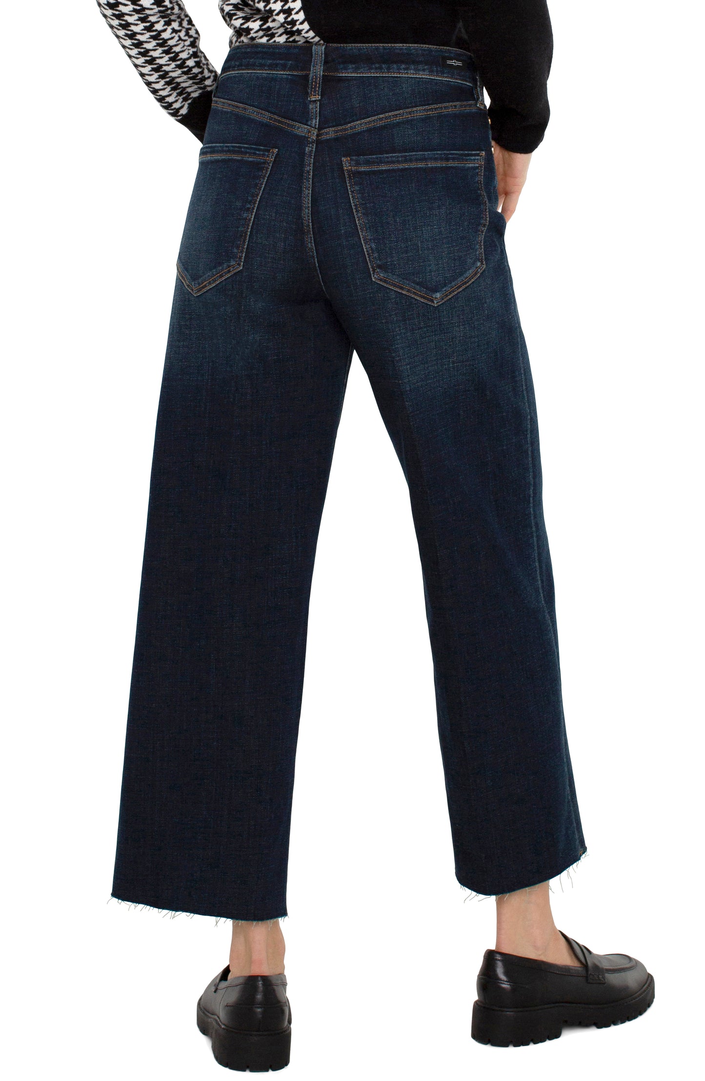 LIVERPOOL STRIDE HI-RISE CROP WITH WIDE CUT HEM 26" INSEAM
