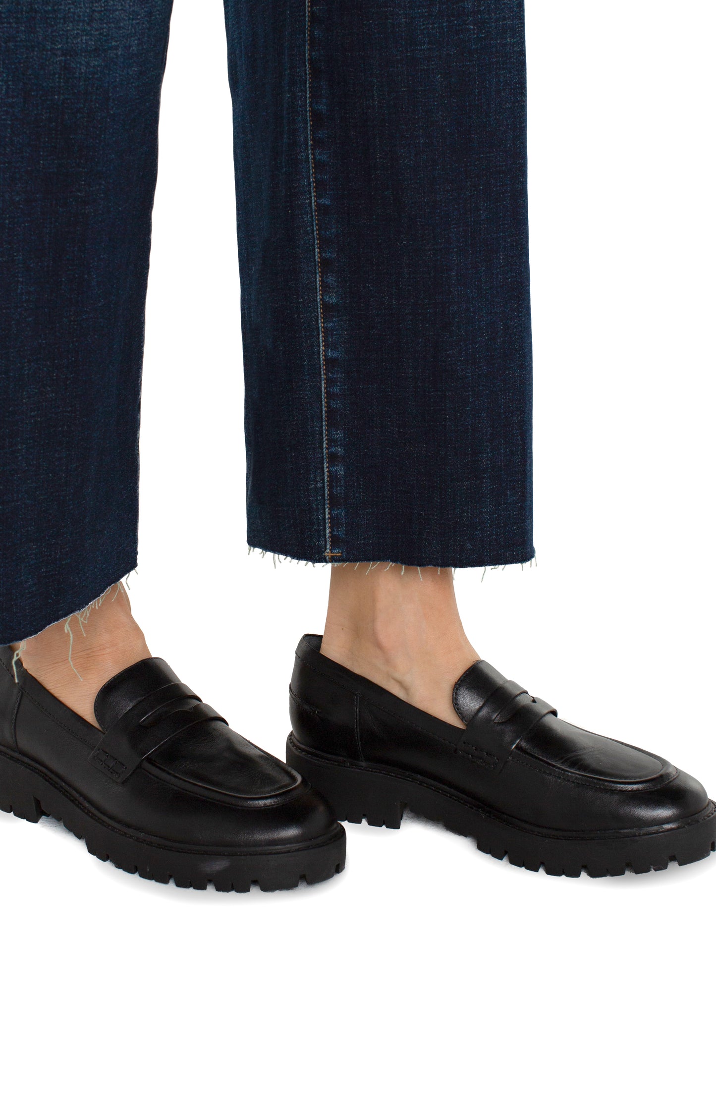 LIVERPOOL STRIDE HI-RISE CROP WITH WIDE CUT HEM 26" INSEAM