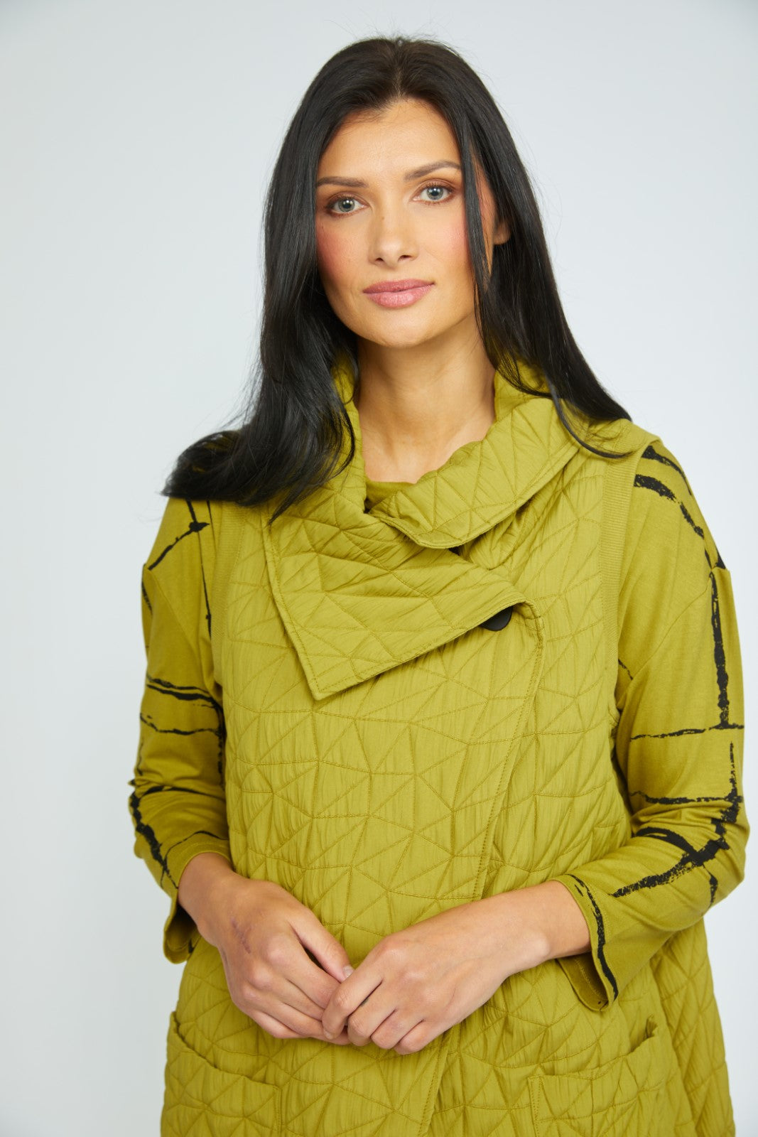 LIV BY HABITAT KALEIDOSCOPE QUILTED ANGLED POCKET VEST