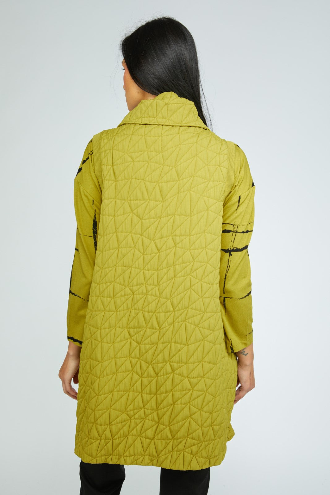LIV BY HABITAT KALEIDOSCOPE QUILTED ANGLED POCKET VEST