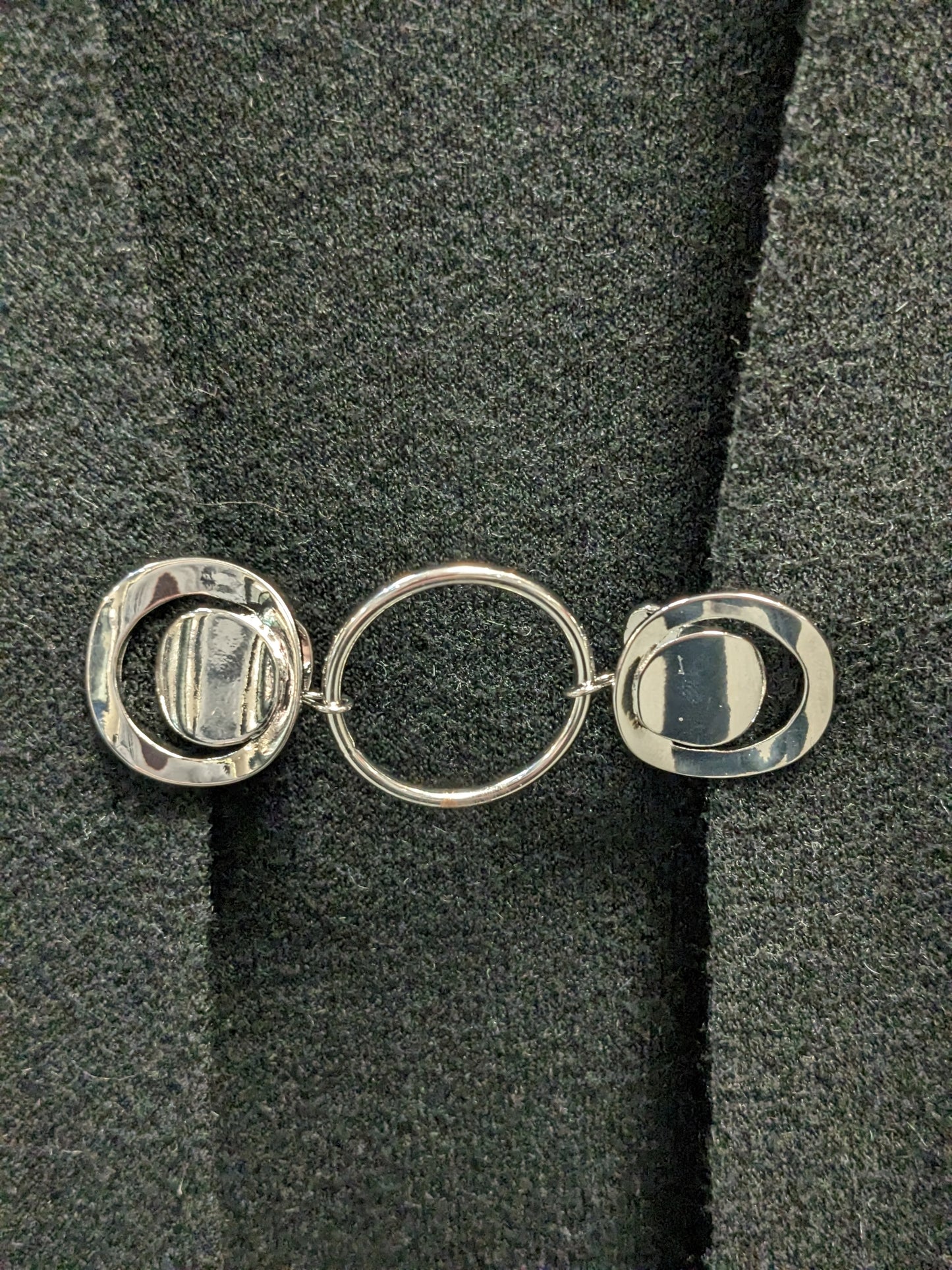 TWO DISCS SWEATER CLIP
