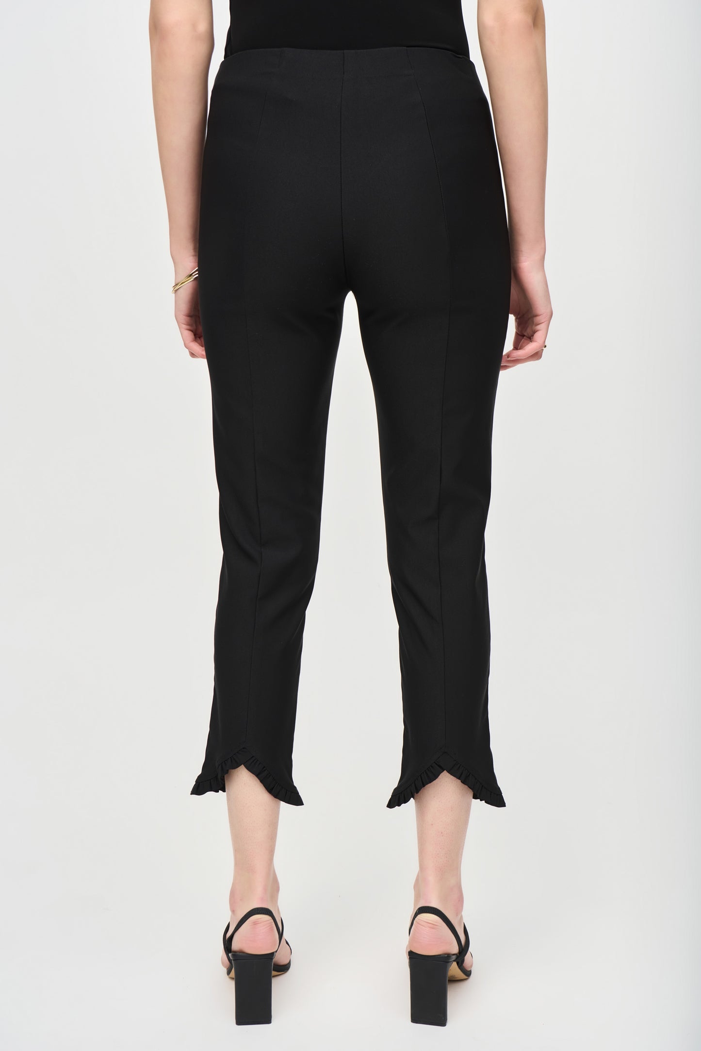 JOSEPH RIBKOFF MILLENIUM CROP PANTS WITH RUFFLES