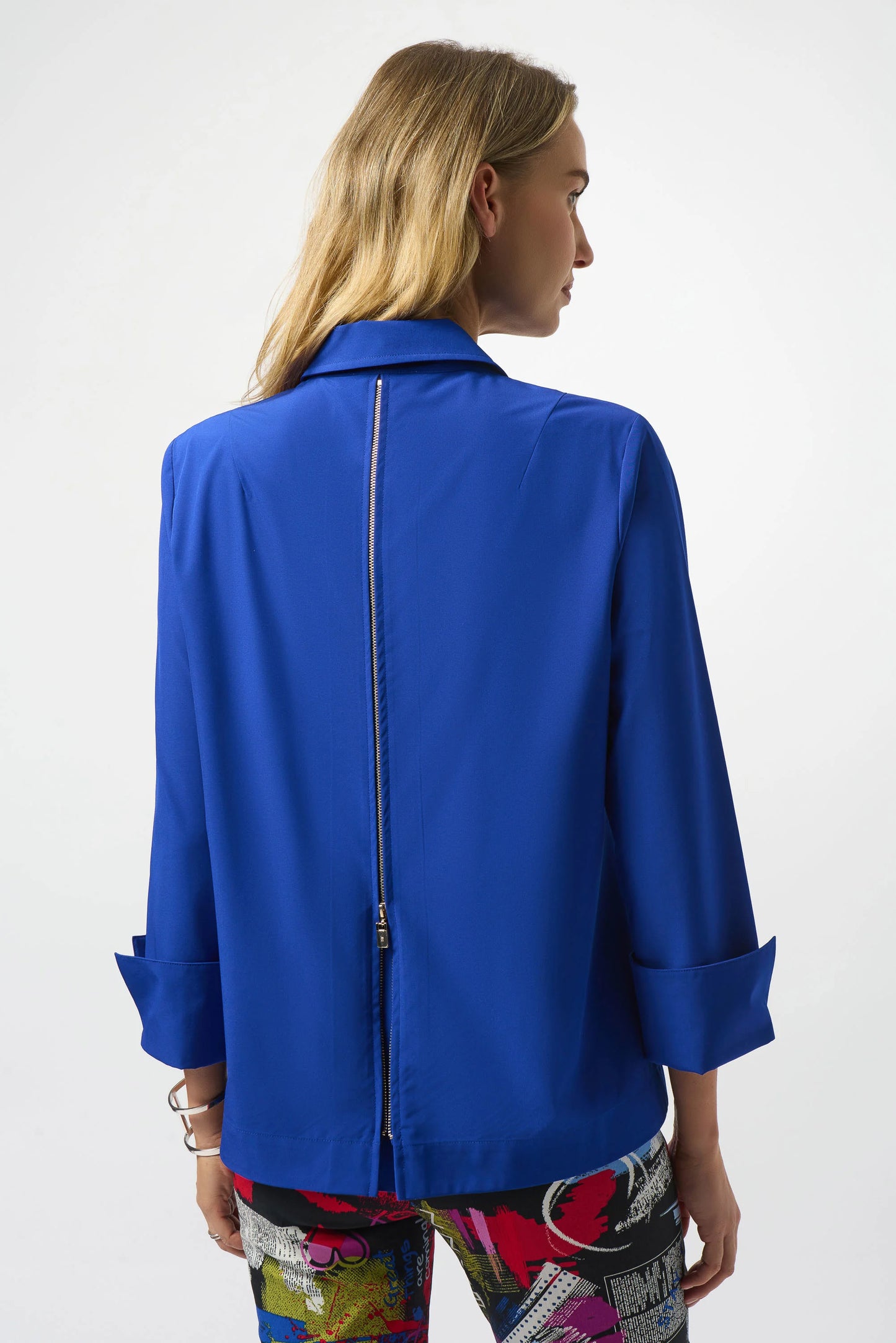 JOSEPH RIBKOFF STRETCH POPLIN BLOUSE WITH ZIPPER ACCENT