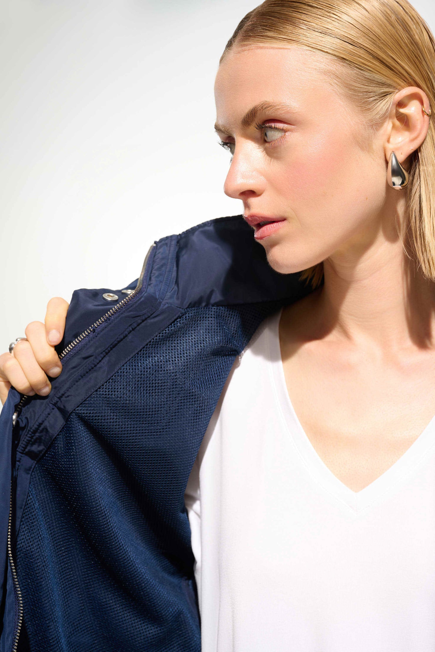 JOSEPH RIBKOFF IMMITATION MEMORY ANORAK WITH HIDDEN HOOD