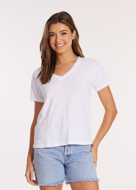 V-NECK BOXY TEE