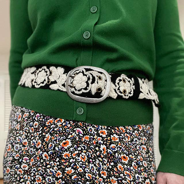 TWO-TONE EMBROIDERED WOOL BELT