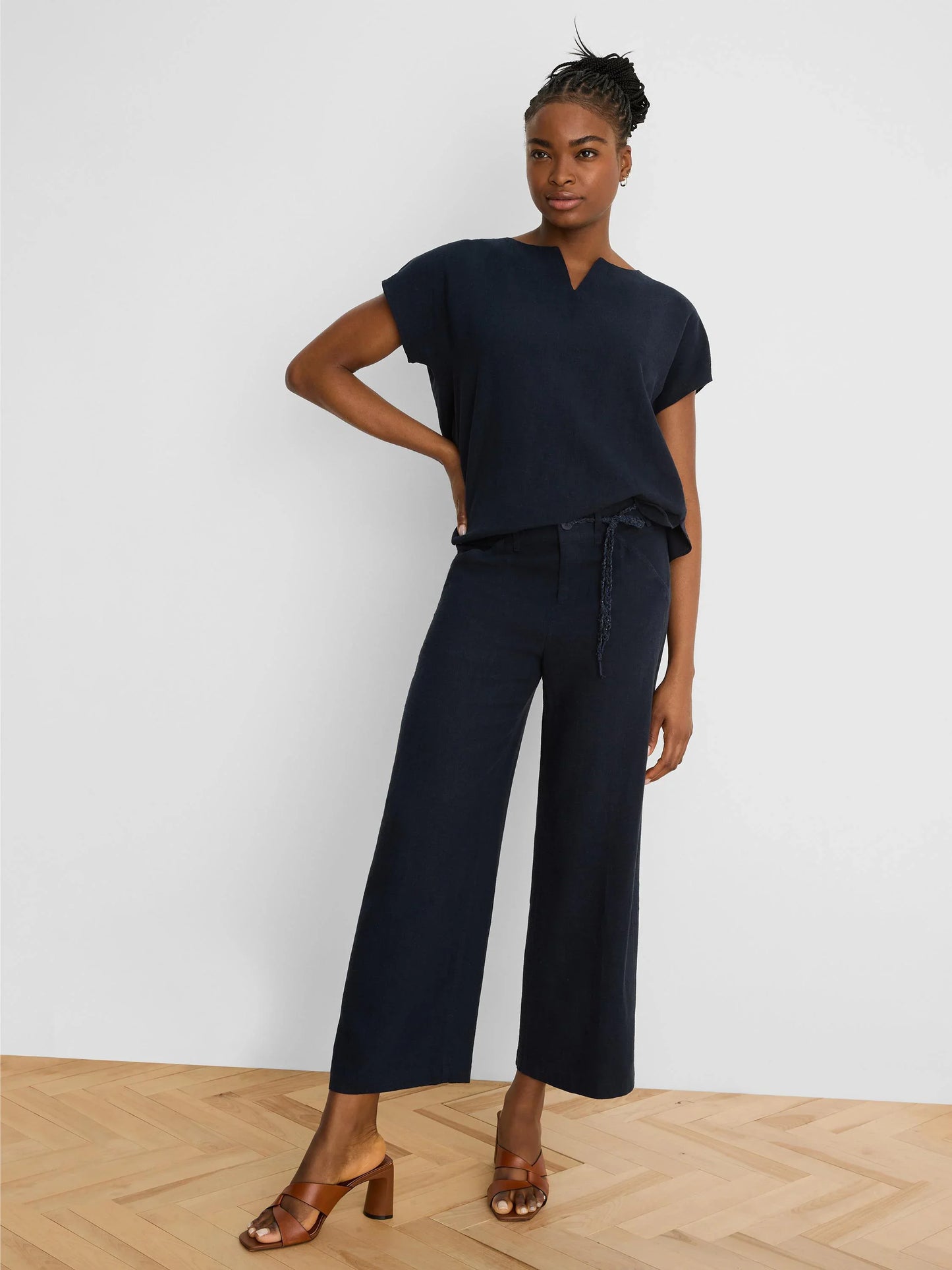 NIC+ZOE Eliot Wide Leg Rumba Linen Belted Crop Pant