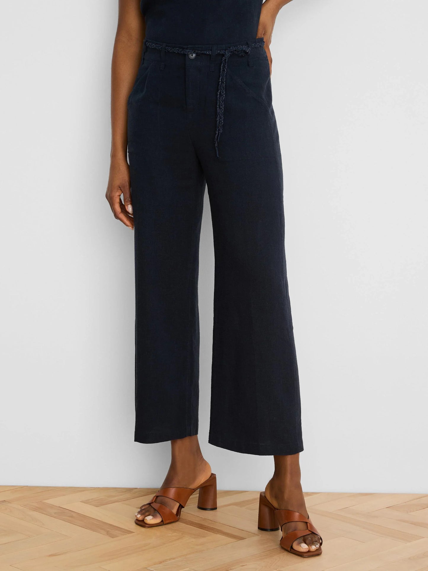 NIC+ZOE Eliot Wide Leg Rumba Linen Belted Crop Pant