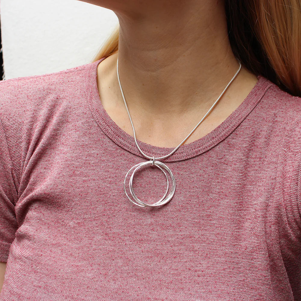 MARJORIE BAER HAMMERED RINGS NECKLACE
