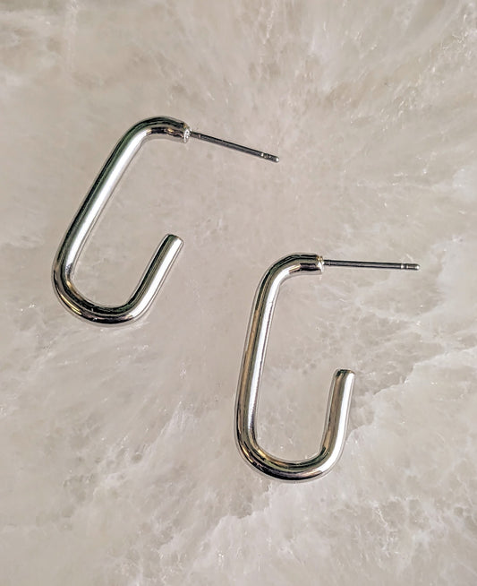PAPERCLIP POST EARRINGS GOLD OR SILVER