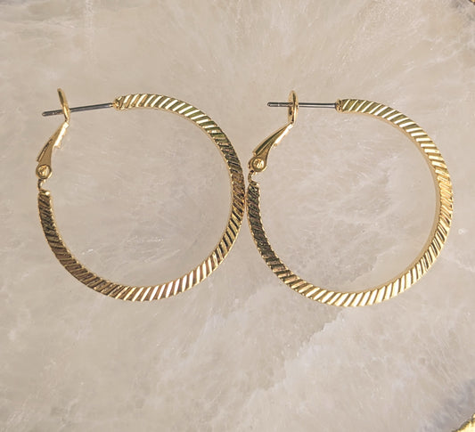 CROSS HATCHED HOOP EARRINGS GOLD OR SILVER