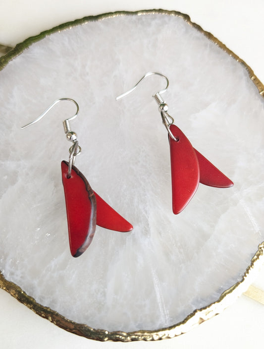 TAGUA 2-FRAGMENT LUA EARRINGS