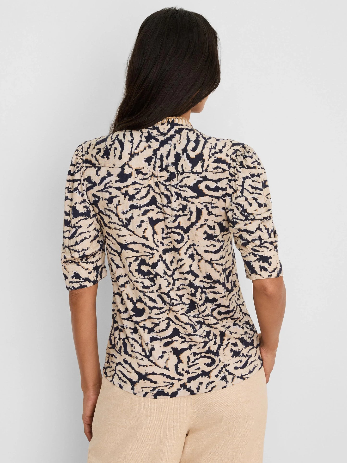 Nic+Zoe Contrast Swirl Top