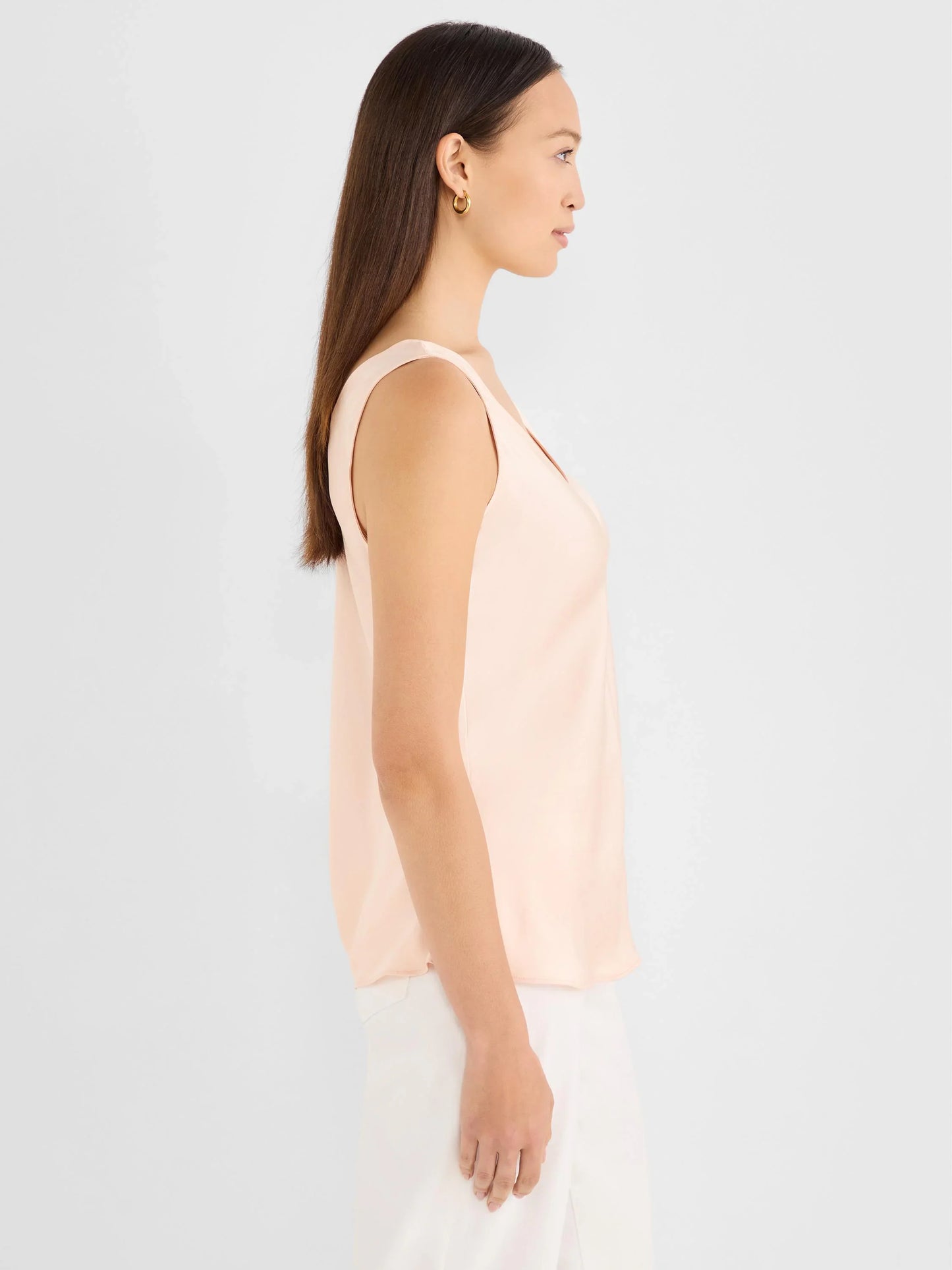 NIC+ZOE DAY GLOSS WOVEN SCOOP TANK