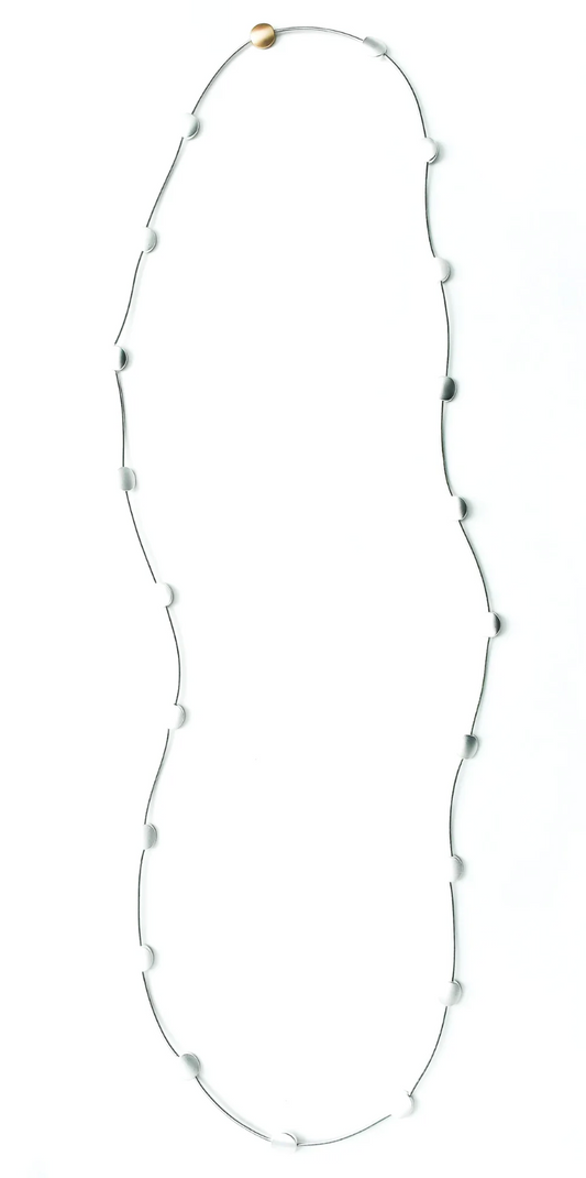 SEA LILY LONG WIRE SILVER NECKLACE WITH DISCS