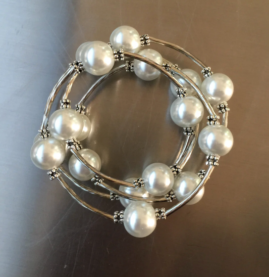 SEA LILY SILVER AND WHITE SHELL PEARL WRAP BRACELET