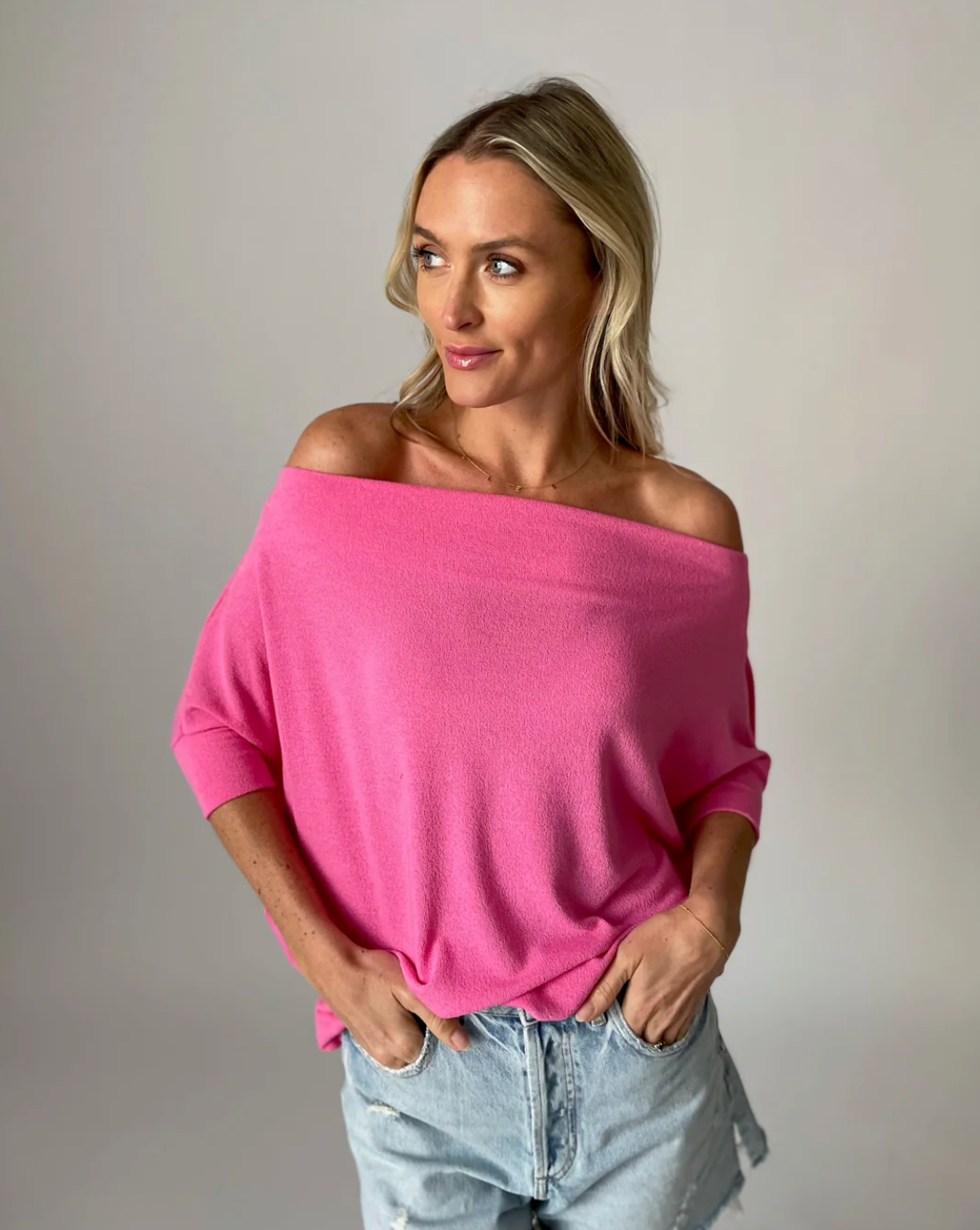SHORT SLEEVE ANYWHERE TOP