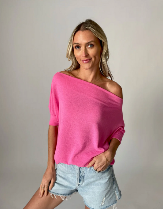 SHORT SLEEVE ANYWHERE TOP