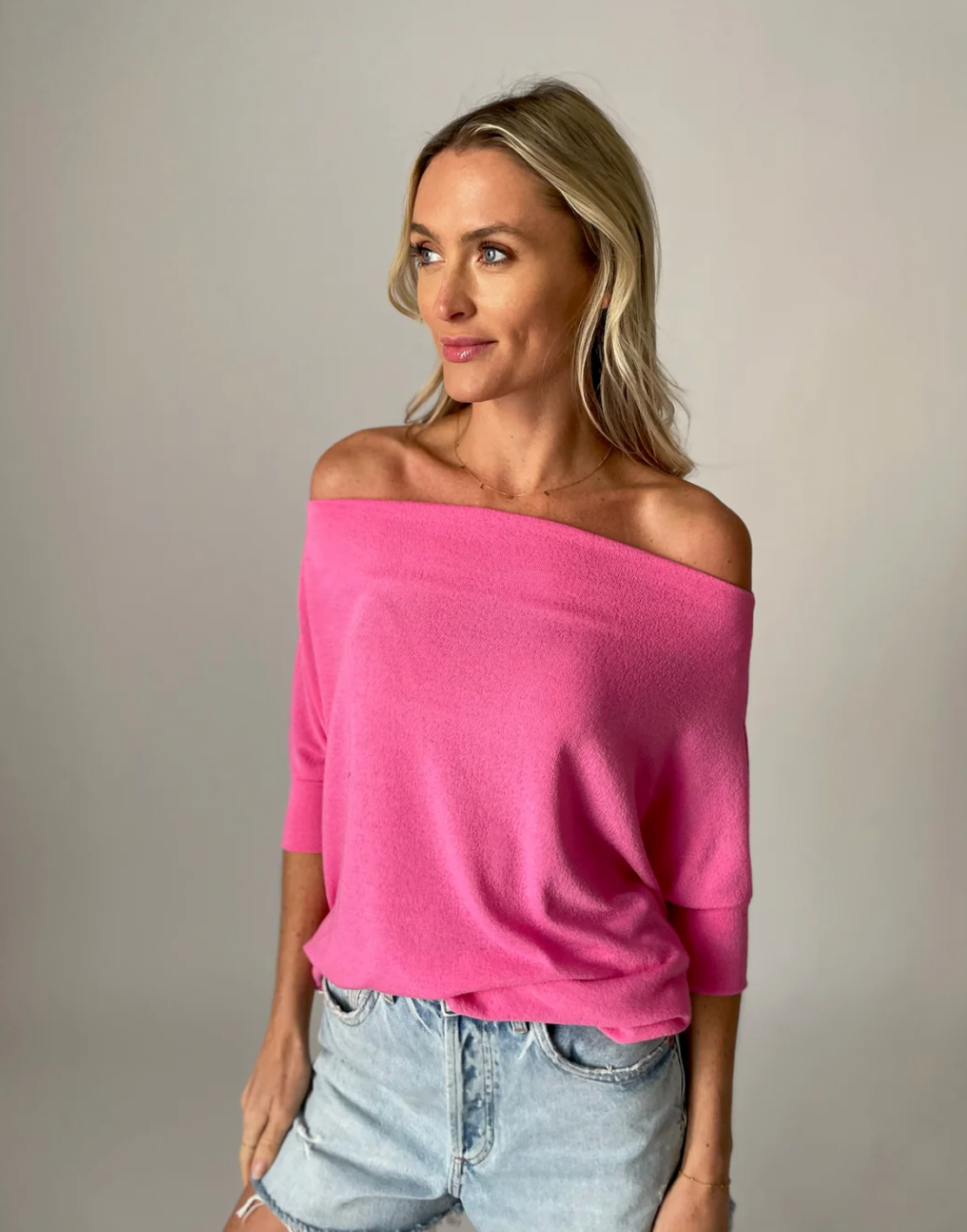 SHORT SLEEVE ANYWHERE TOP