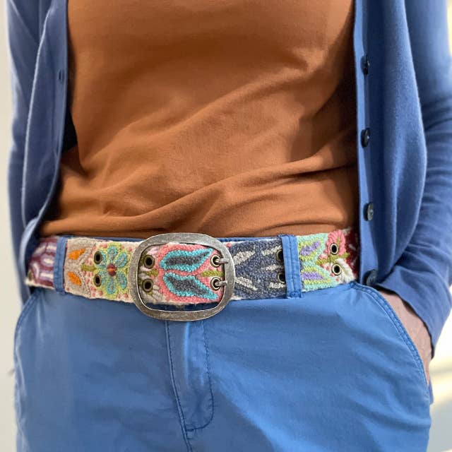 FOLKLORICA FLORAL EMBROIDERED WOOL BELT