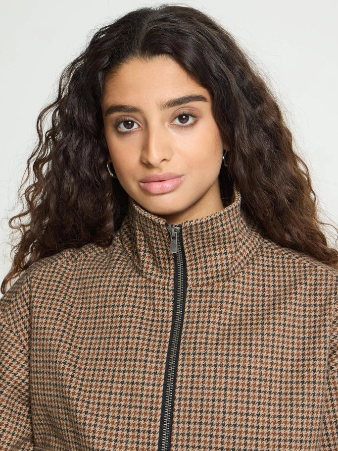 Ichi Esolu Jacket