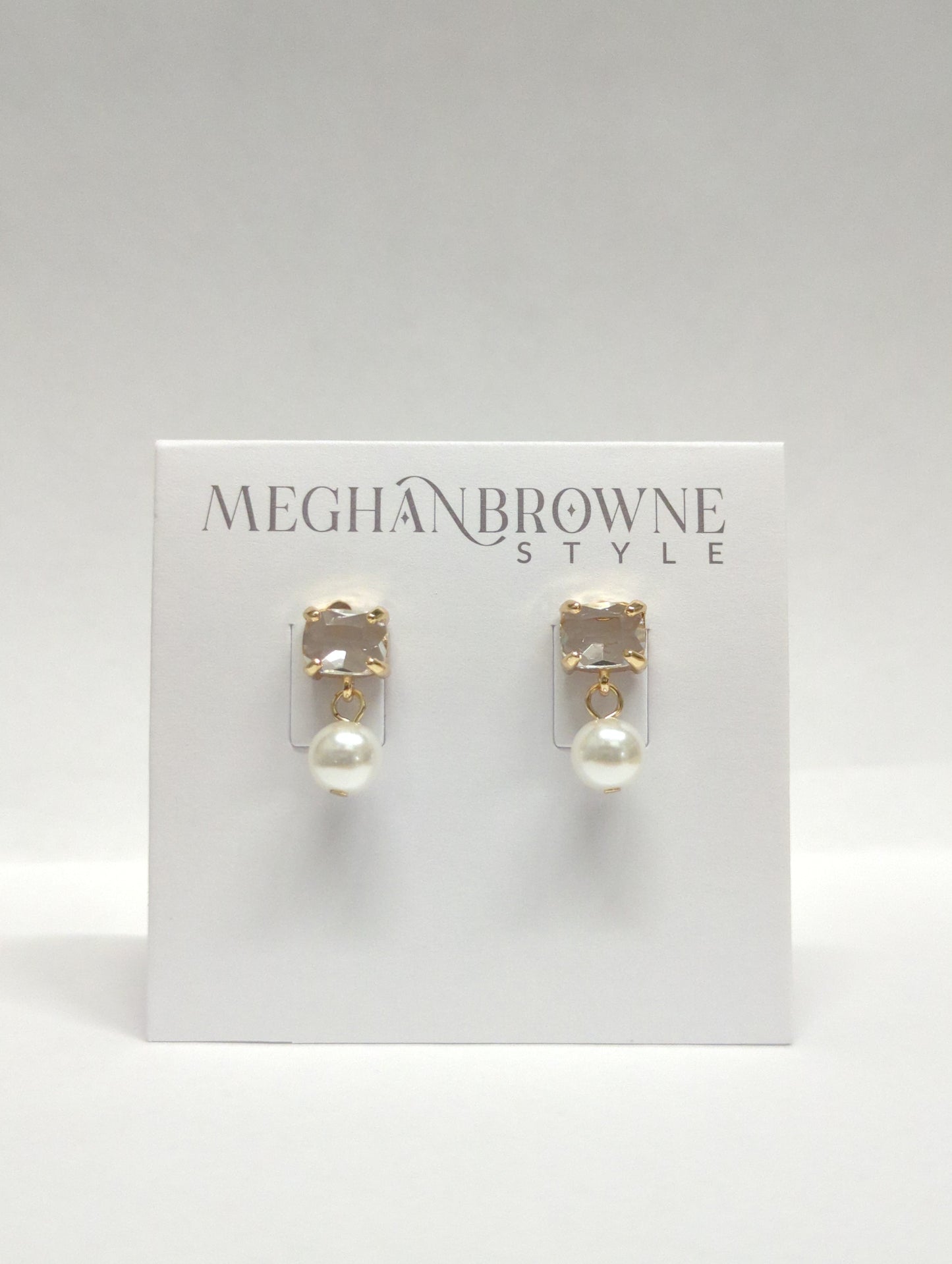 Meghan Browne Odie Earrings Gold and Pearl