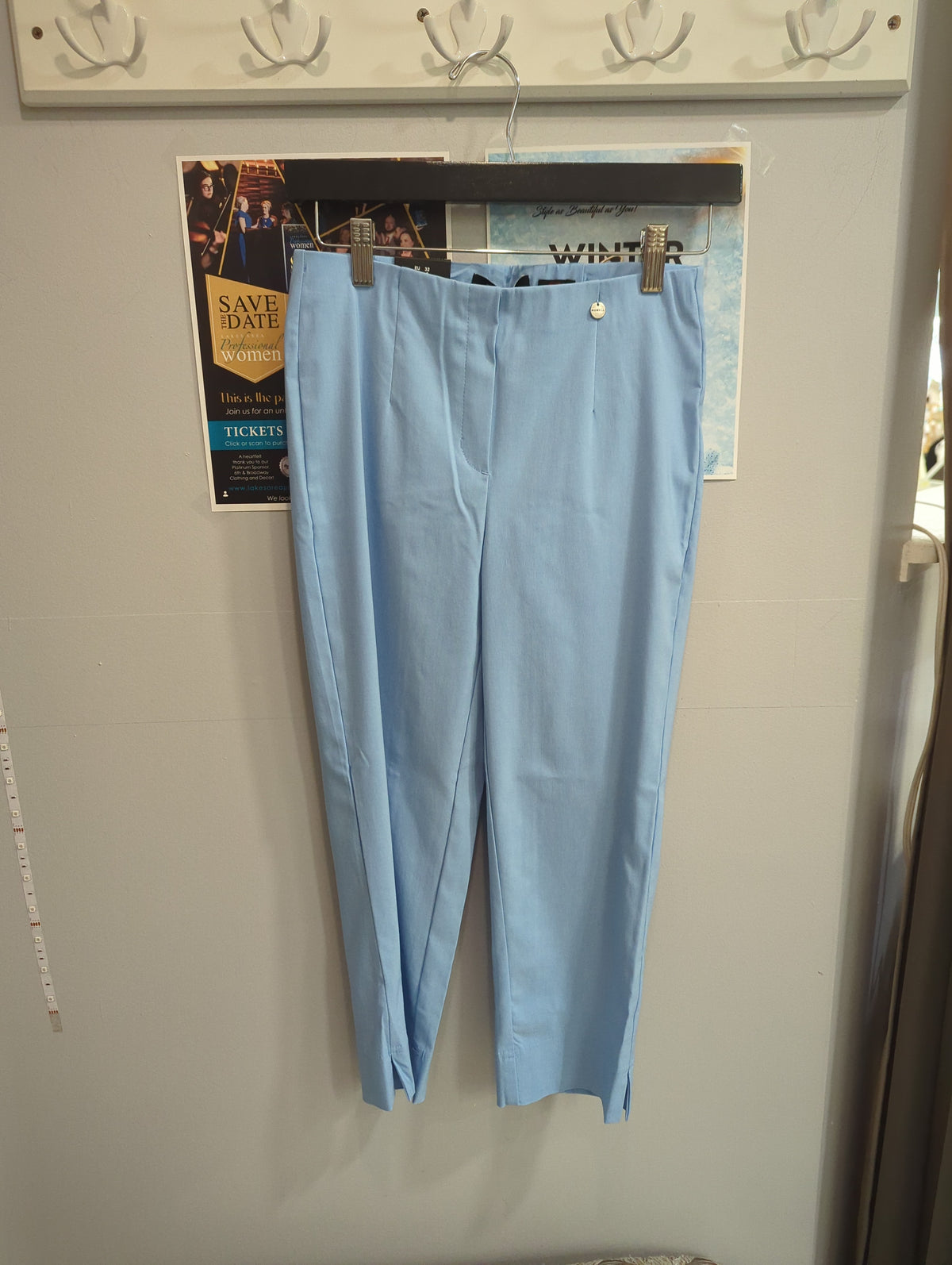 MARIE CROP TROUSERS - LIGHT BLUE 612