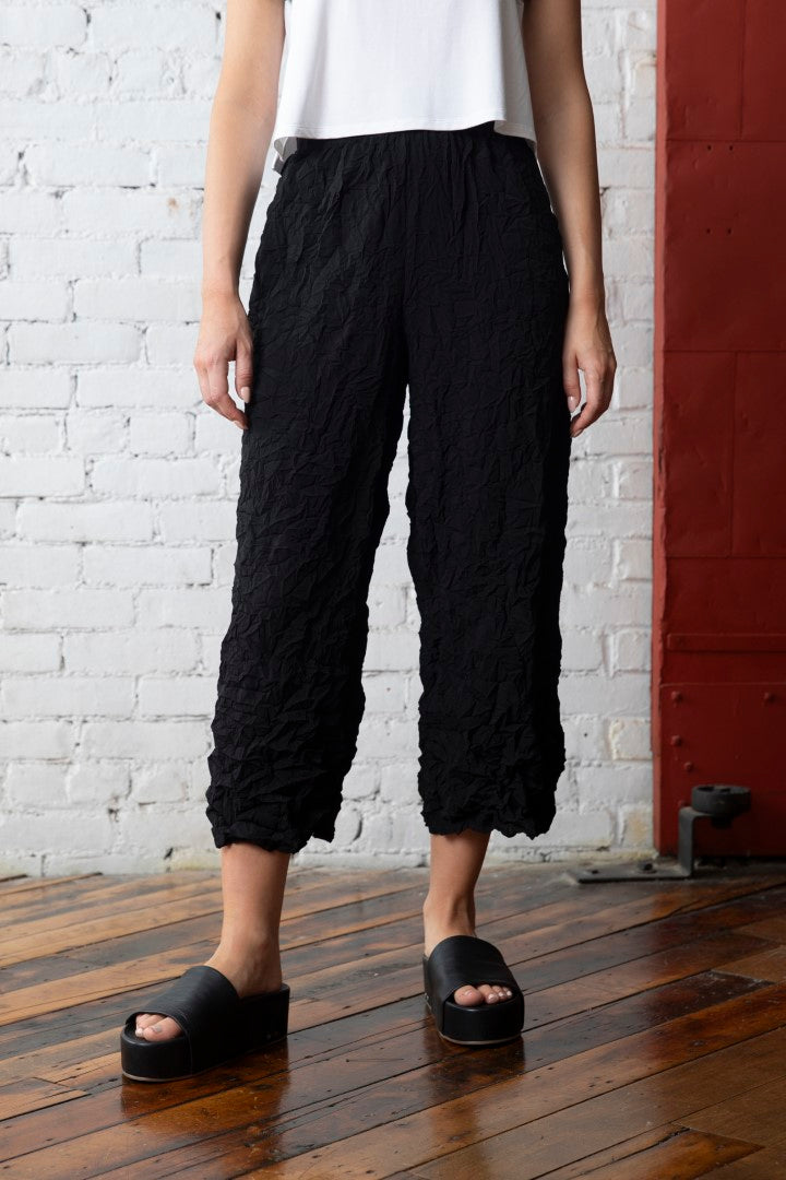 OLIVIA BY HABITAT CRIMPED CREPE SOLID EASY CROP PANT