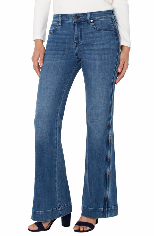 LIVERPOOL HANNAH CROP FLARE WITH SELF TRIM 32" INSEAM