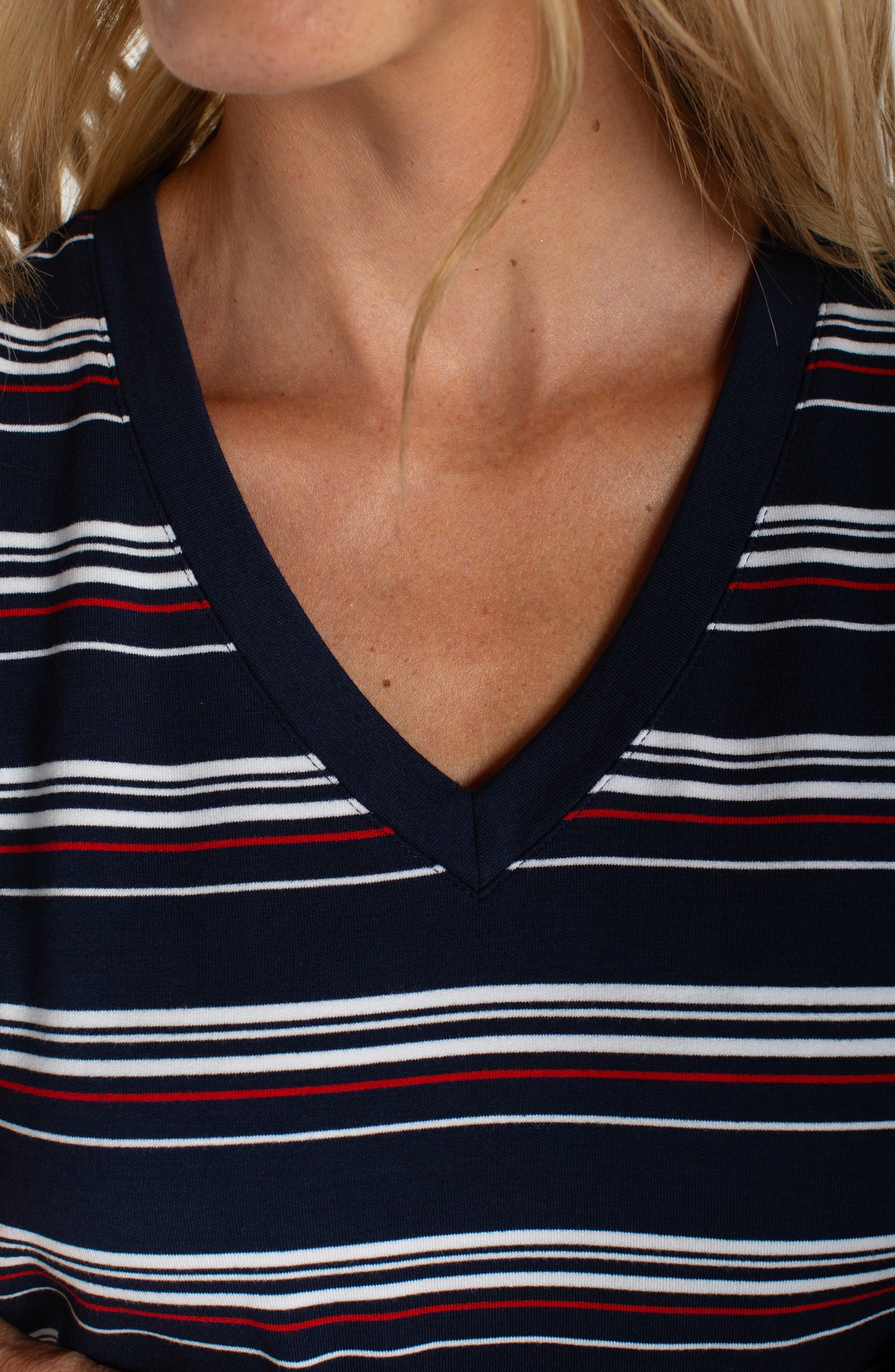 LIVERPOOL SHORT SLEEVE V-NECK KNIT TEE