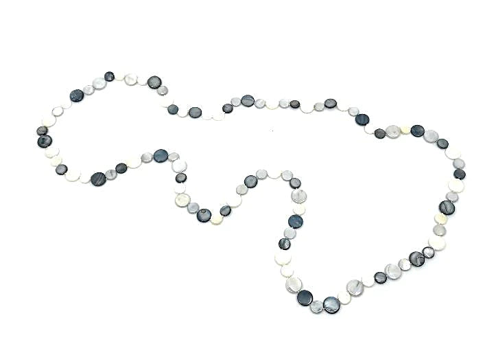 SEA LILY SINGLE STRAND MOTHER-OF-PEARL NECKLACE BLACK AND WHITE