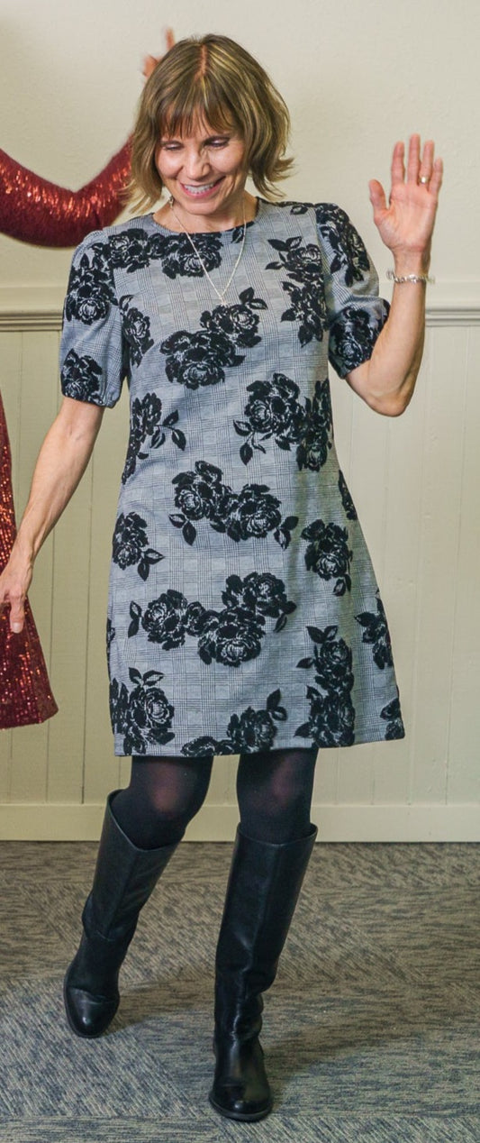 MAGGY LONDON VELVET ROSE DRESS