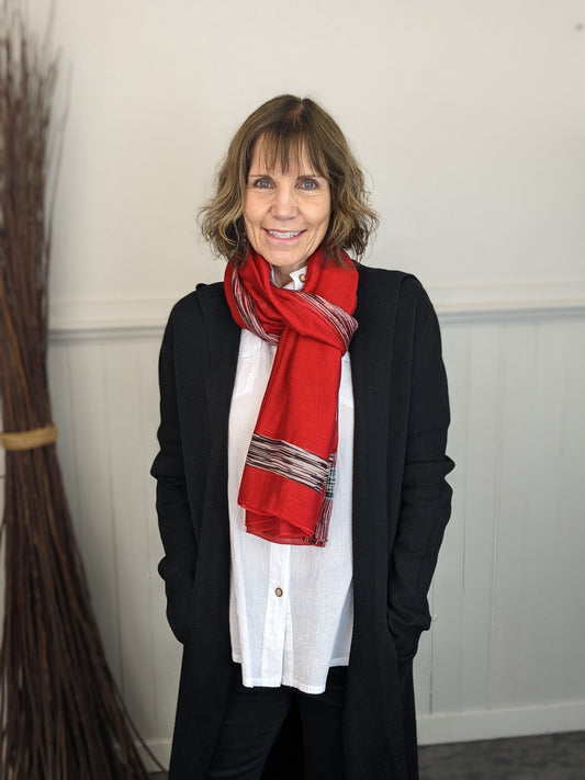 BLACK & WHITE LINE SCARF
