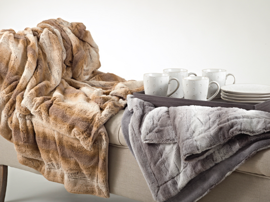 ANIMAL PRINT FAUX FUR THROW
